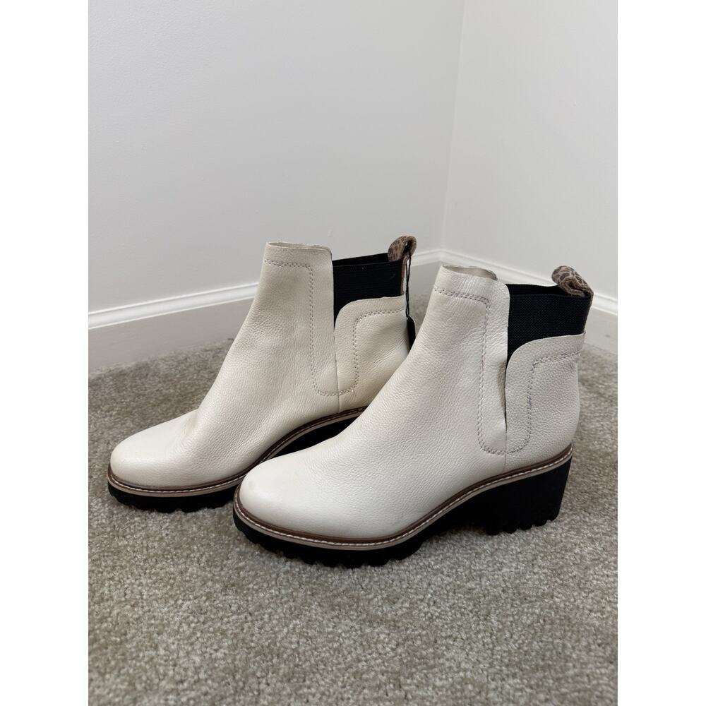 Women's Dolce Vita Huey H2O Ankle Bootie Womens size 10 White Cheetah Classic